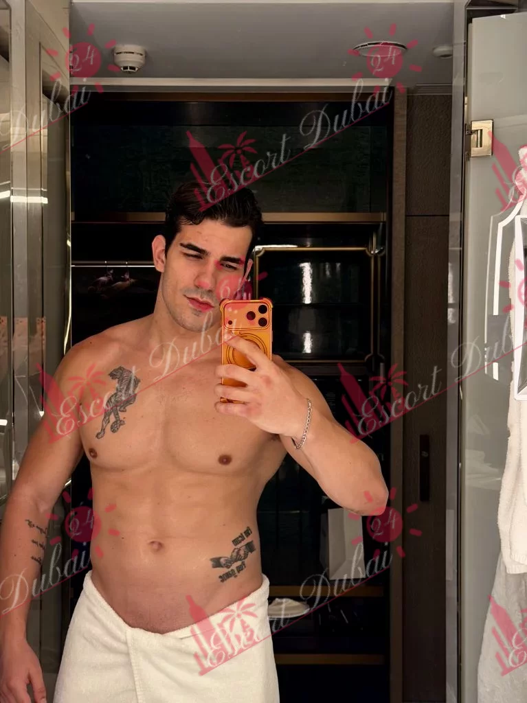 Adrian, 22 years old, 188 cm