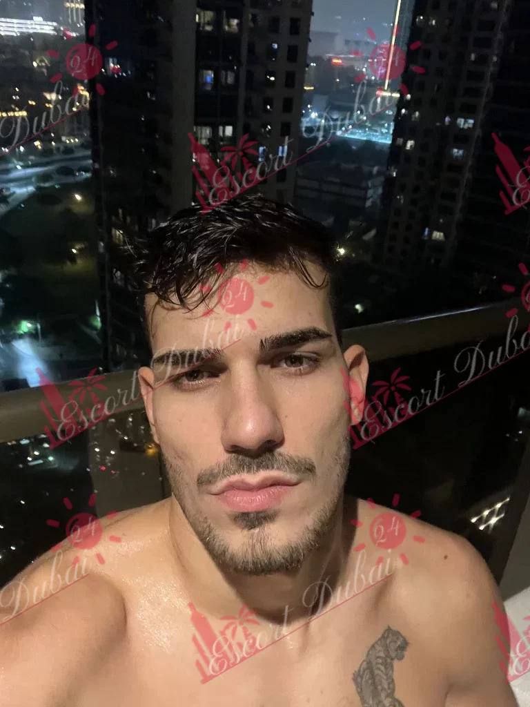 Adrian, 22 years old, 188 cm