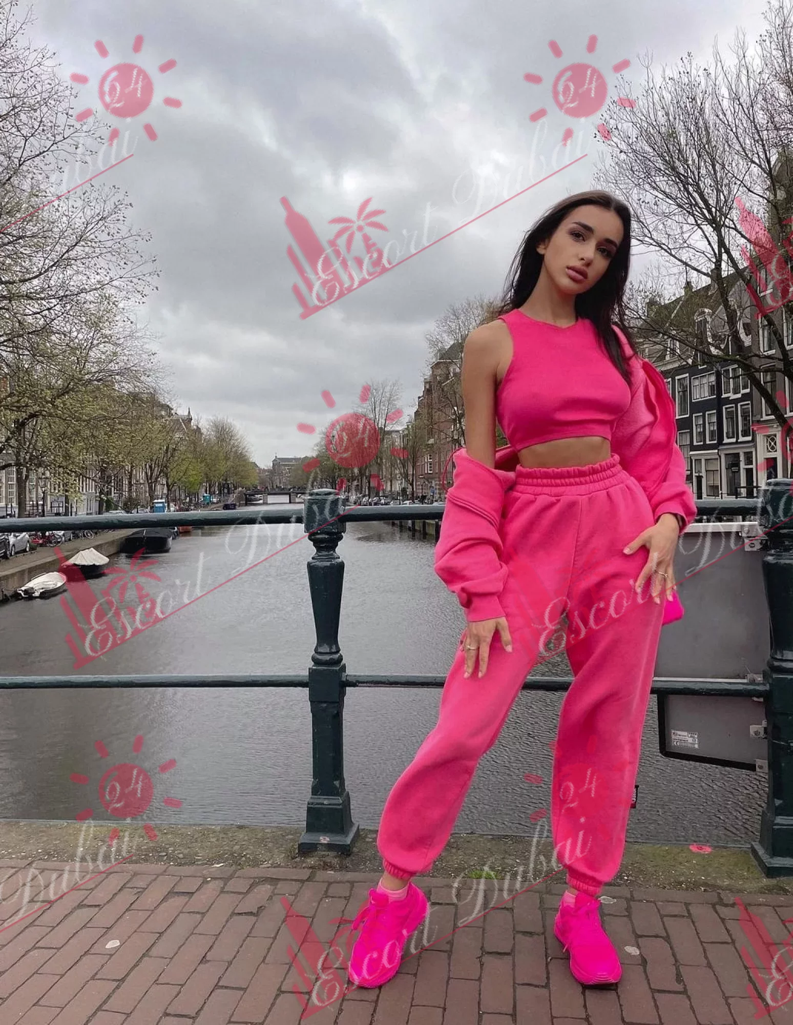 Carmen, 25 years old, 170 cm