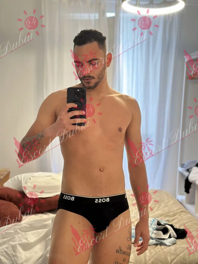 Christian, 22 years old, 180 cm