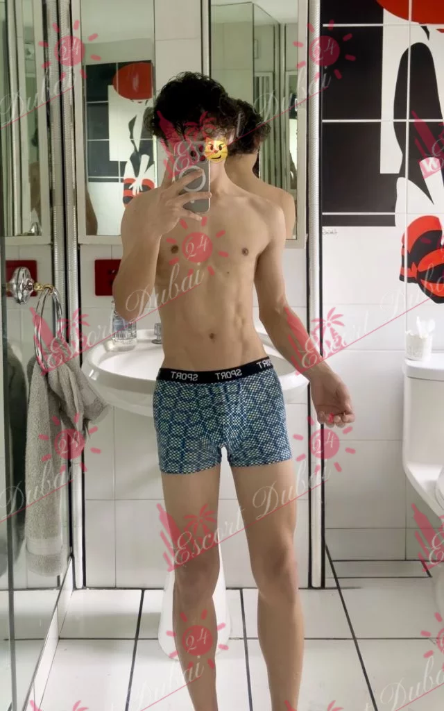 Derek, 21 years old, 165 cm