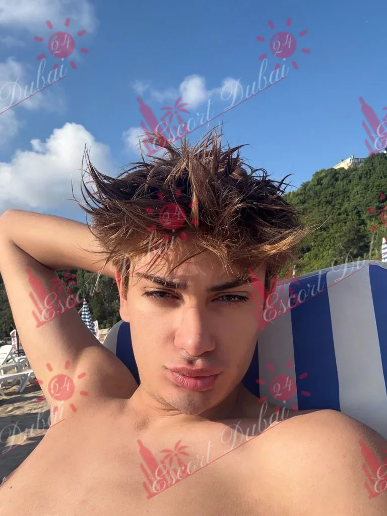 Edward, 19 years old, 180 cm