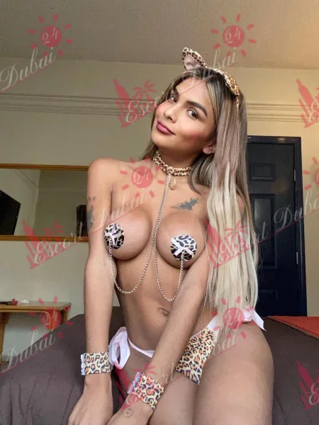 Ella, 22 years old, 158 cm, medium