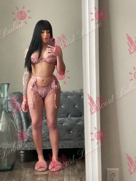 Gia, 20 years old, 167 cm, large