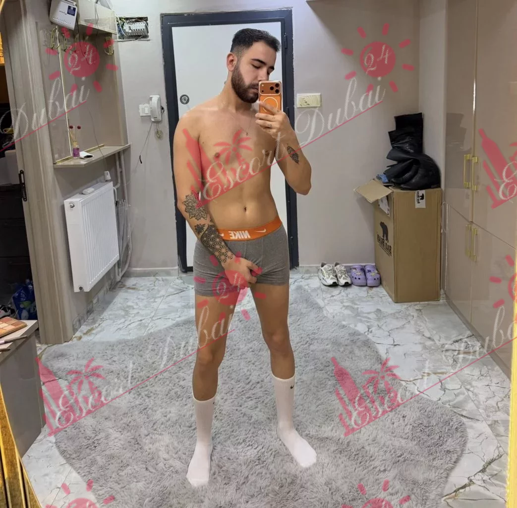 Kevin, 25 years old, 183 cm