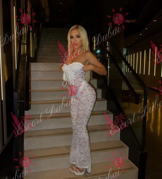 Kiara, 20 years old, 161 cm, medium