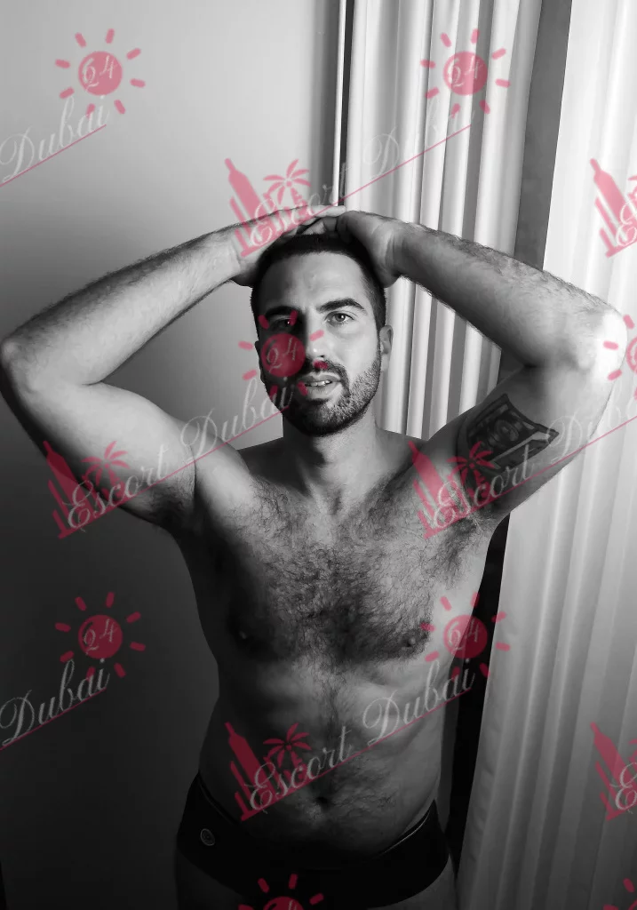 Leo, 32 years old, 185 cm