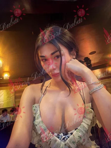 Madison, 22 years old, 170 cm, medium