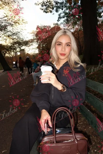 Ophelia, 27 years old, 174 cm, small