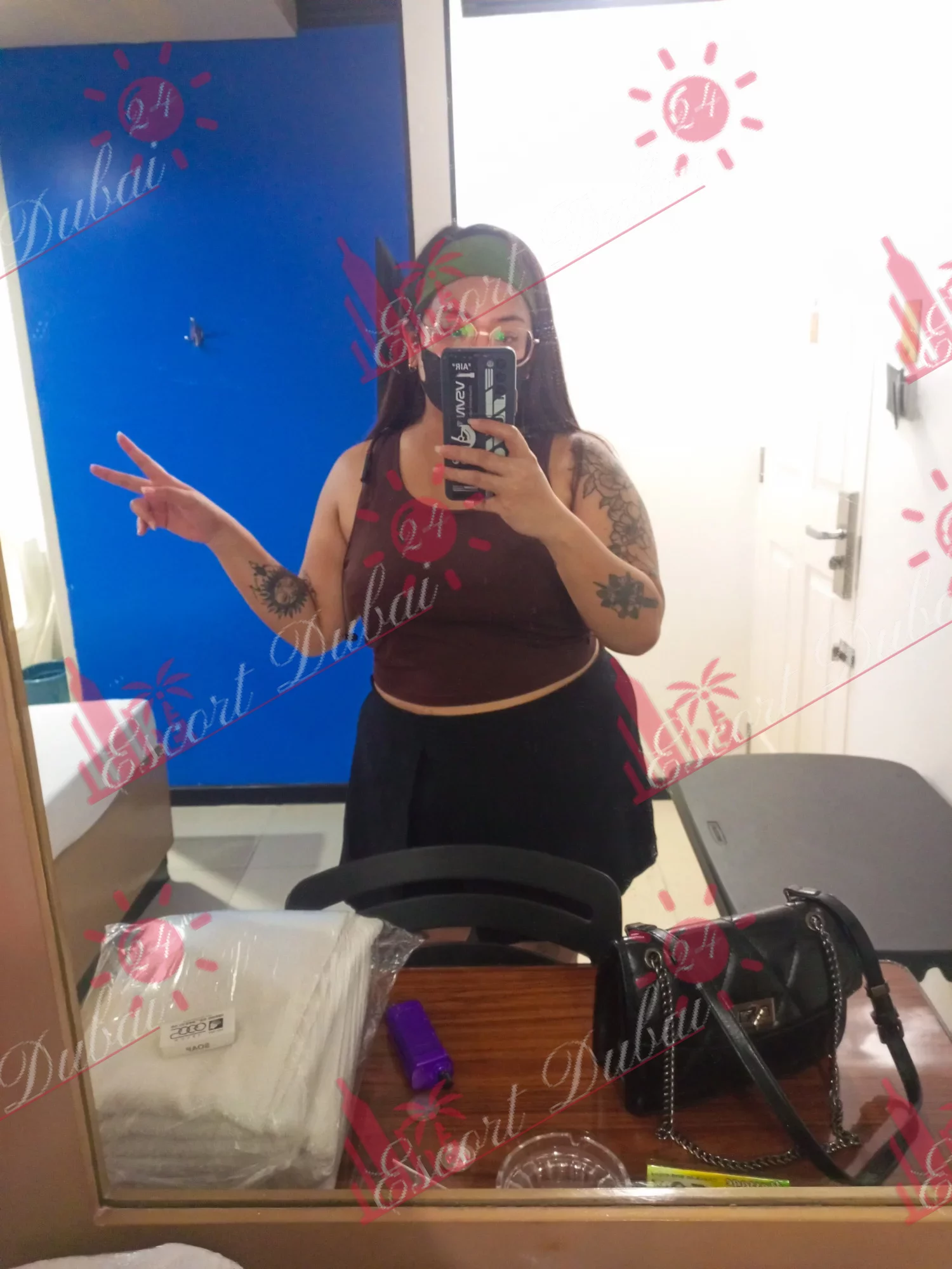 Paris, 28 years old, 154 cm