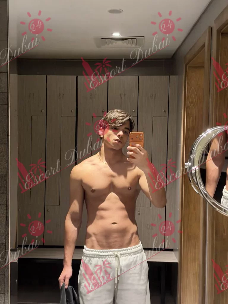 Ryan, 19 years old, 173 cm