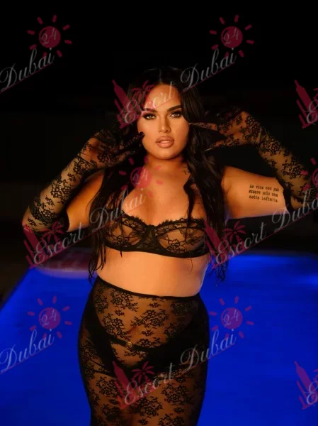 Scarlett, 25 years old, 180 cm, large