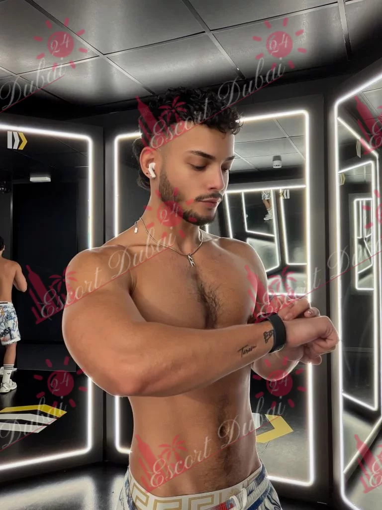 Sebastian, 24 years old, 175 cm