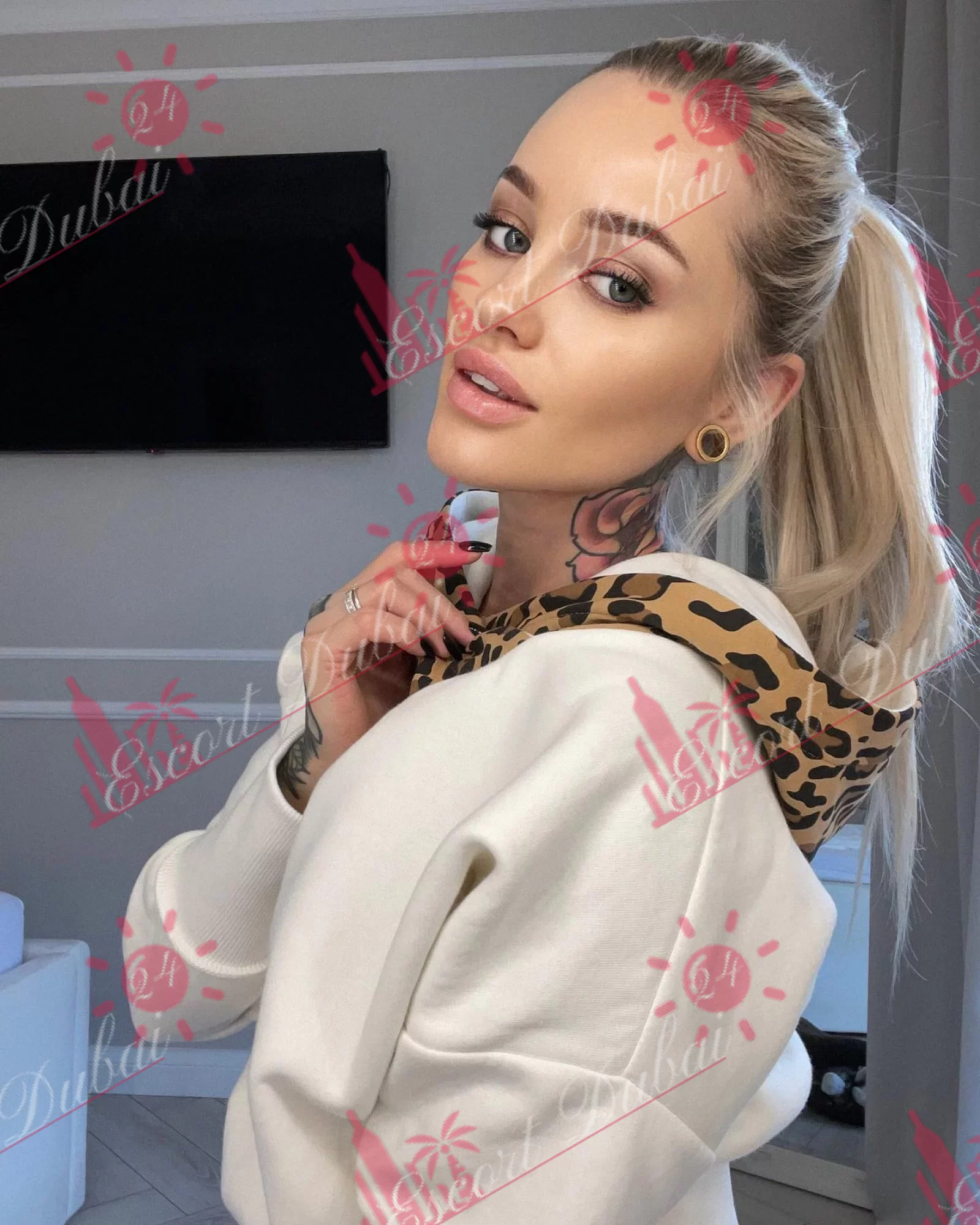 Talia, 27 years old, 177 cm, 3