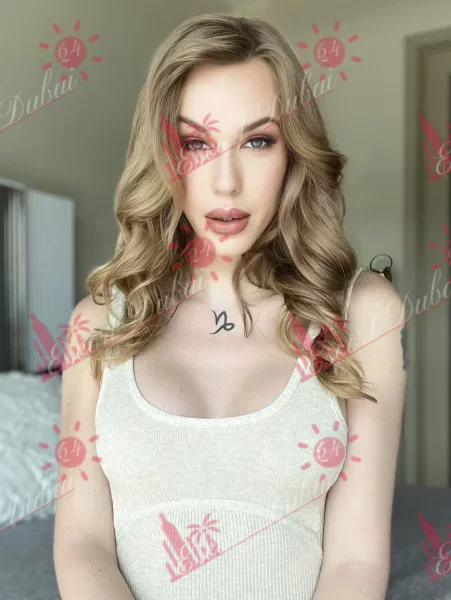 Vanessa, 28 years old, 174 cm, small