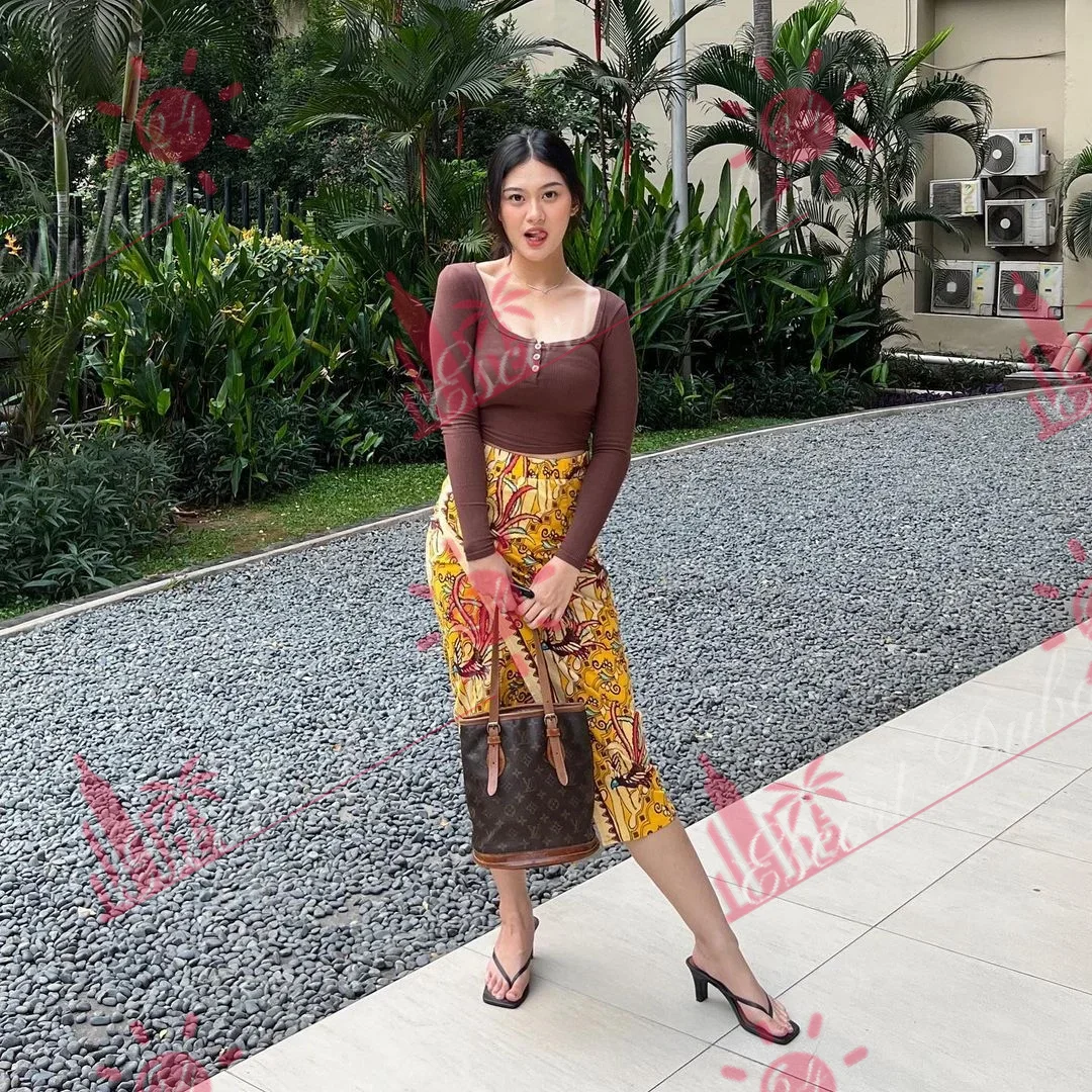 Daphne, 24 years old, 160 cm, small