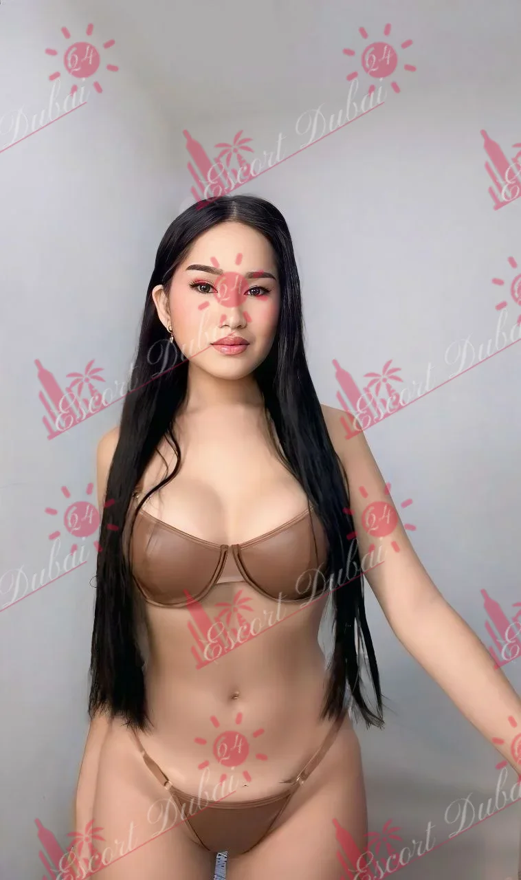Ottavia, 26 years old, 166 cm, medium